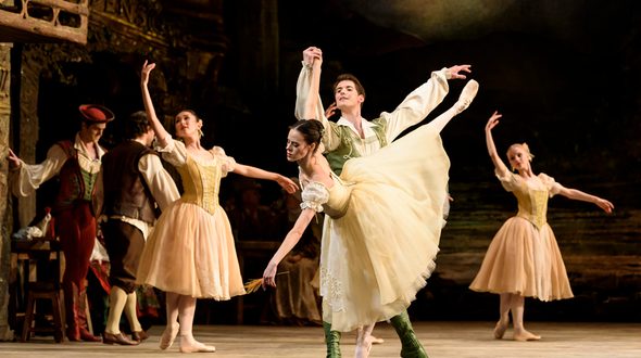 Coppélia: Samara Downs as Swanilda and Mathias Dingman as Franz