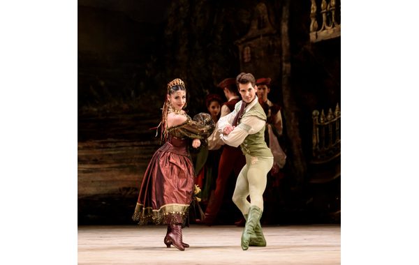Coppélia: Maureya Lebowitz as the Gypsy with Mathias Dingman as Franz